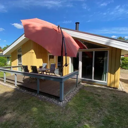 Holiday home Seeschwalbe 95